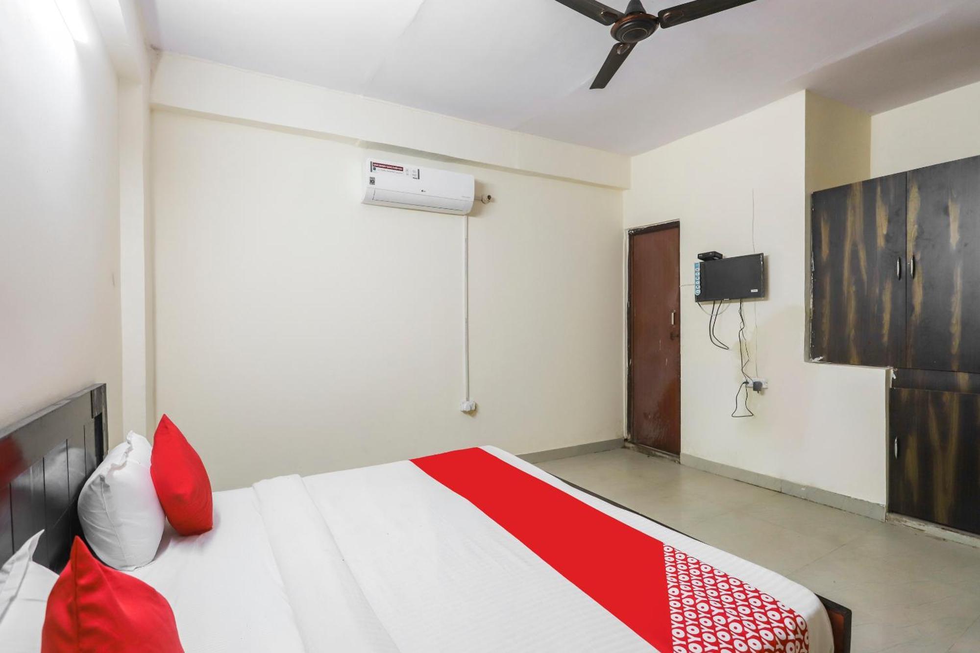 Hotel O Royal Residenc Indirapuram Luaran gambar